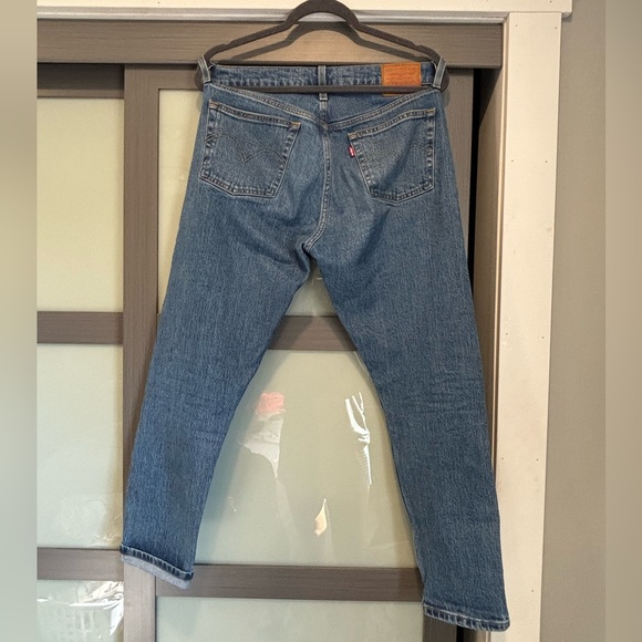 Levi’s 501 Jeans - Picture 2 of 6